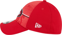 Load image into Gallery viewer, San Francisco 49ers New Era 2023 NFL Training Camp 39THIRTY Flex Hat - Red
