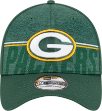 Load image into Gallery viewer, Green Bay Packers New Era 2023 NFL Training Camp 39THIRTY Flex Hat - Green
