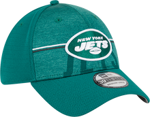 Load image into Gallery viewer, New York Jets New Era 2023 NFL Training Camp 39THIRTY Flex Hat - Green
