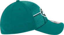 Load image into Gallery viewer, New York Jets New Era 2023 NFL Training Camp 39THIRTY Flex Hat - Green
