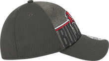 Load image into Gallery viewer, Tampa Bay Buccaneers New Era 2023 NFL Training Camp 39THIRTY Flex Hat - Pewter
