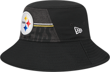 Load image into Gallery viewer, Pittsburgh Steelers New Era 2023 NFL Training Camp Stretch Bucket Hat - Black
