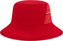 Load image into Gallery viewer, San Francisco 49ers New Era 2023 NFL Training Camp Stretch Bucket Hat - Red
