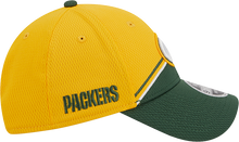Load image into Gallery viewer, Green Bay Packers New Era 2023 Sideline 9FORTY Adjustable Hat - Gold/Green
