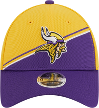 Load image into Gallery viewer, Minnesota Vikings New Era 2023 Sideline 9FORTY Adjustable Hat - Gold/Purple
